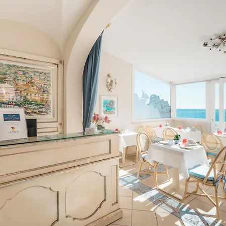 La Tartana Hotel