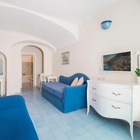 La Tartana Hotel